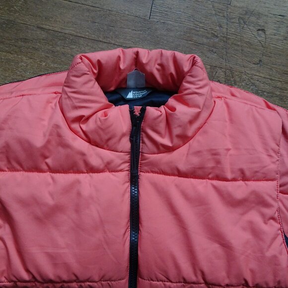 Made in Canada Vintage MEC Mountain Equipment Co-op Puffer Vest - Picture 2 of 8